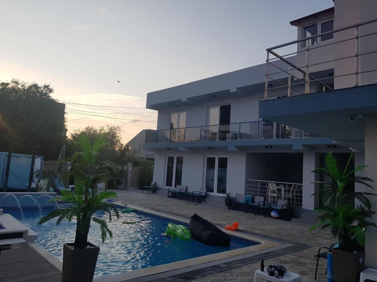 Cool Breeze - Mamaia Nord Hotell Năvodari Exteriör bild