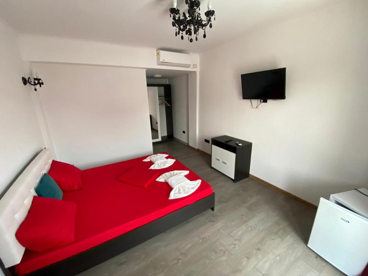 Cool Breeze - Mamaia Nord Hotell Năvodari Exteriör bild