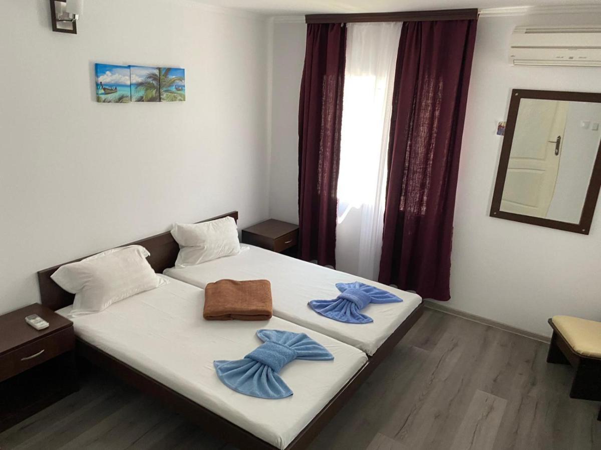 Cool Breeze - Mamaia Nord Hotell Năvodari Exteriör bild
