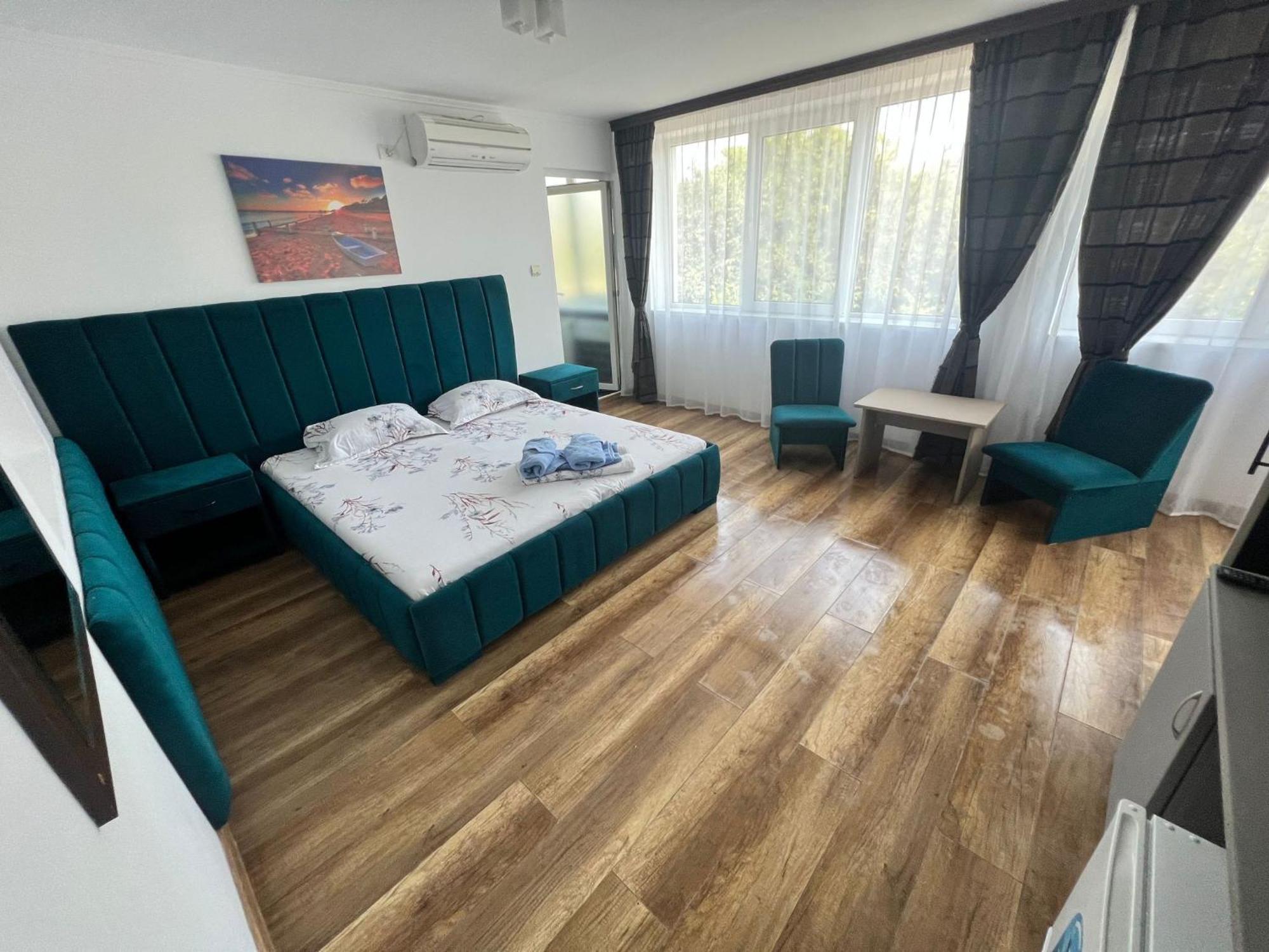 Cool Breeze - Mamaia Nord Hotell Năvodari Exteriör bild