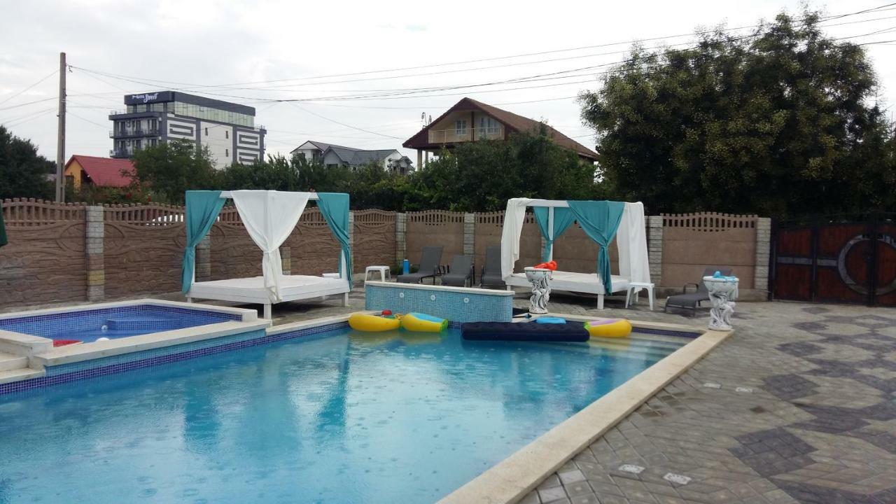 Cool Breeze - Mamaia Nord Hotell Năvodari Exteriör bild