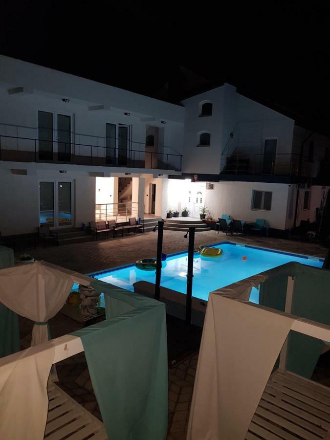 Cool Breeze - Mamaia Nord Hotell Năvodari Exteriör bild